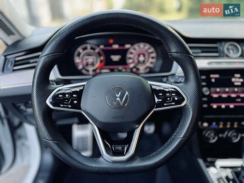 Лифтбек Volkswagen Arteon 2018 в Львове