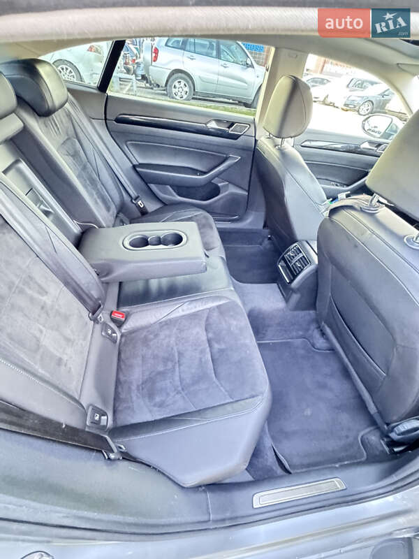 Лифтбек Volkswagen Arteon 2018 в Львове