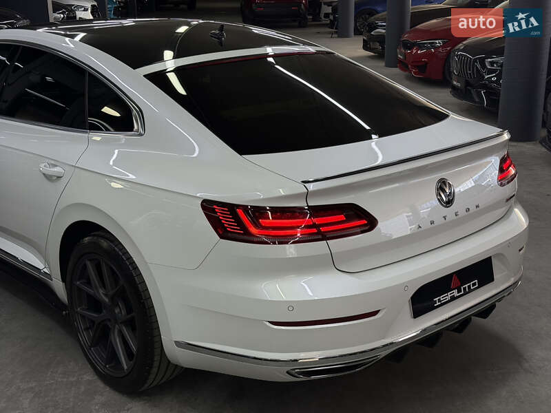 Ліфтбек Volkswagen Arteon 2017 в Одесі фото 12 Ліфтбек Volkswagen Arteon 2017 в Одесі