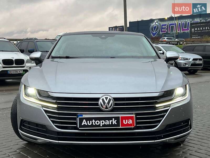 Лифтбек Volkswagen Arteon 2018 в Львове
