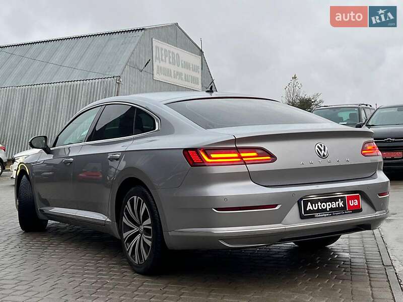 Лифтбек Volkswagen Arteon 2018 в Львове
