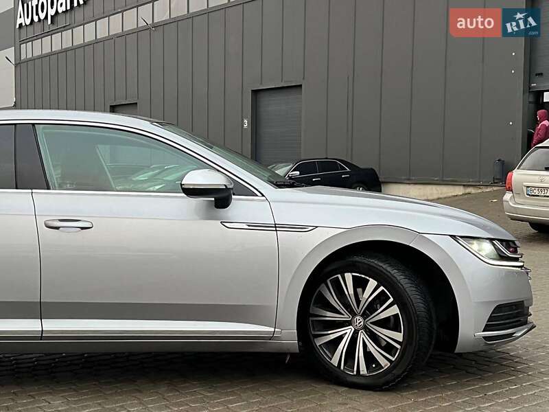 Лифтбек Volkswagen Arteon 2018 в Львове