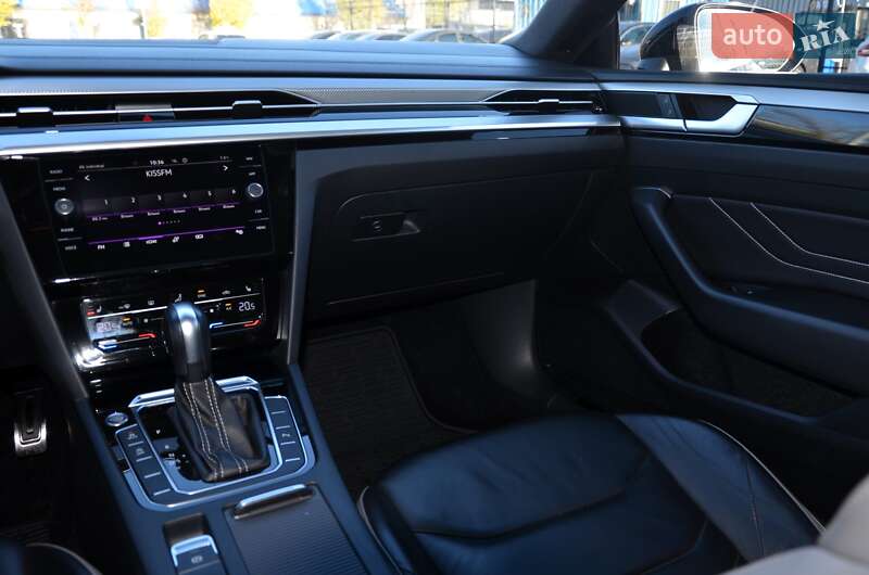Лифтбек Volkswagen Arteon 2021 в Киеве