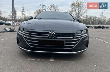 Лифтбек Volkswagen Arteon 2021 в Киеве