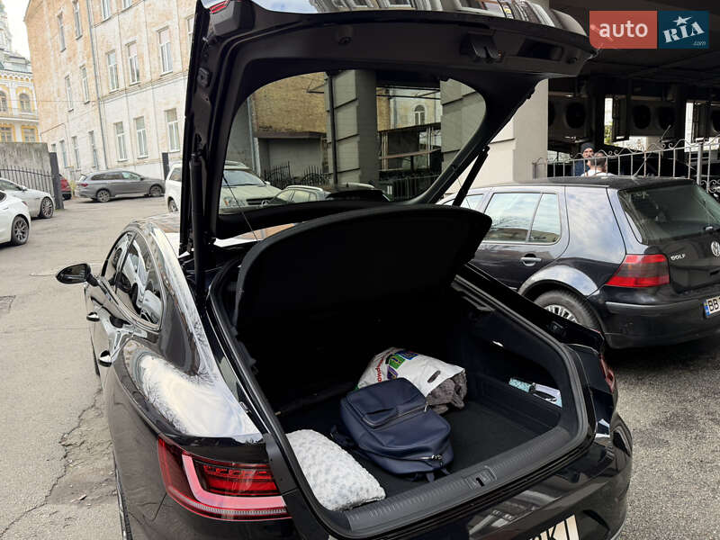 Лифтбек Volkswagen Arteon 2017 в Киеве