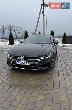 Ліфтбек Volkswagen Arteon 2017 в Іршаві