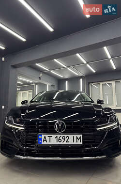 Лифтбек Volkswagen Arteon 2019 в Коломые