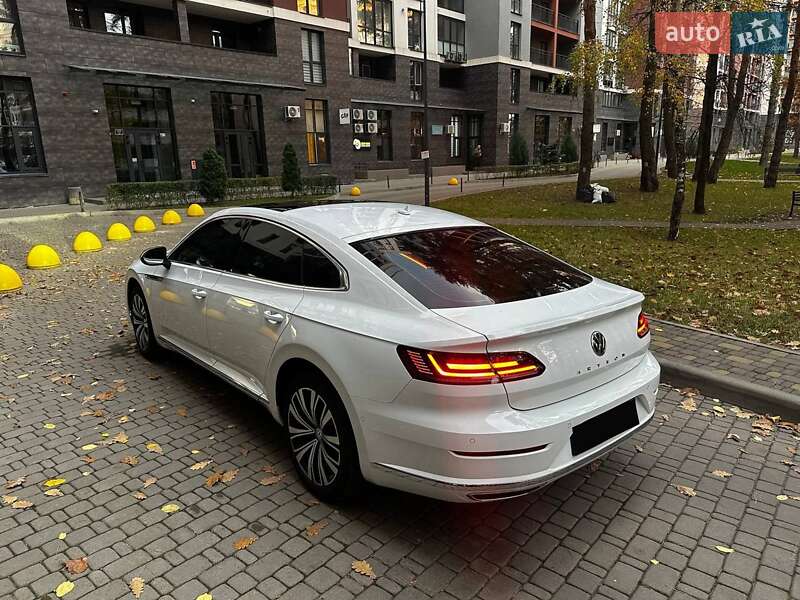 Лифтбек Volkswagen Arteon 2019 в Киеве
