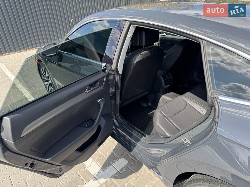 Лифтбек Volkswagen Arteon 2019 в Чернигове