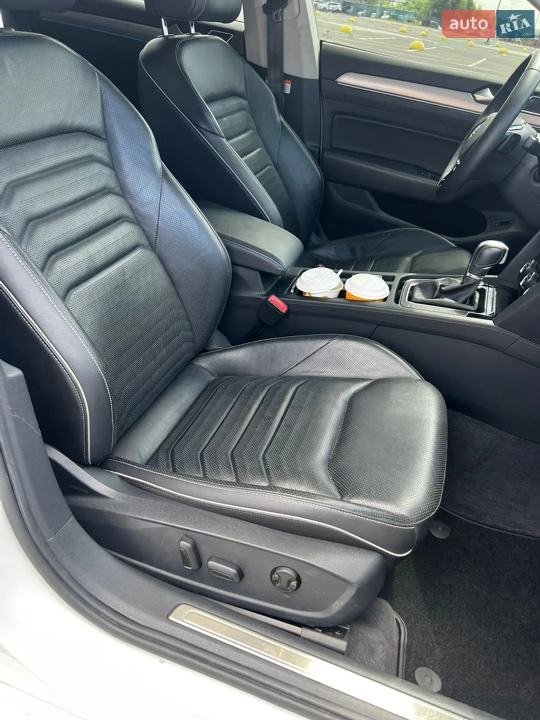 Volkswagen Arteon 2018 VIN WVWZZZ3HZJE512009 фото оголошення 17 з 27