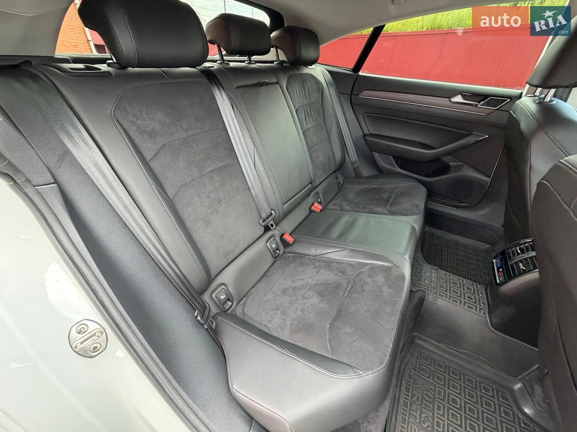 2017 Volkswagen Arteon - мініатюра 31