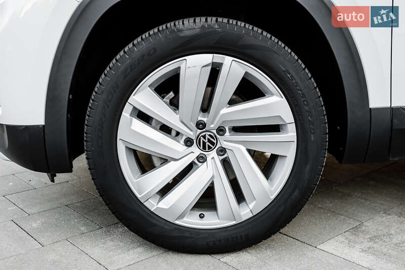 Позашляховик / Кросовер Volkswagen Atlas Cross Sport 2021 в Луцьку