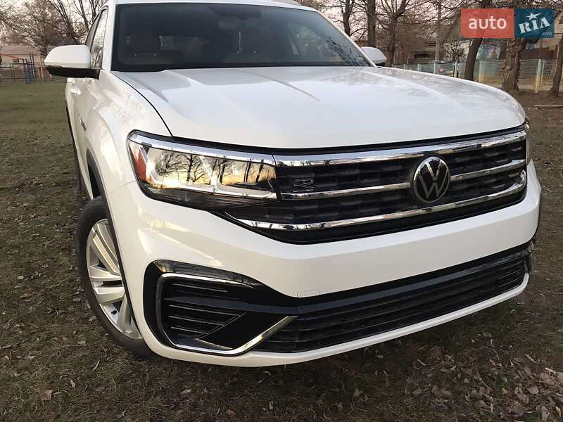 Позашляховик / Кросовер Volkswagen Atlas Cross Sport 2019 в Києві