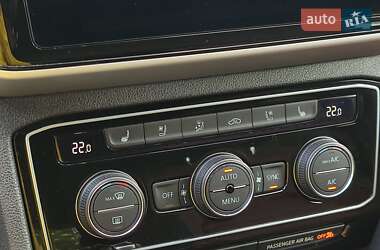 Внедорожник / Кроссовер Volkswagen Atlas Cross Sport 2022 в 