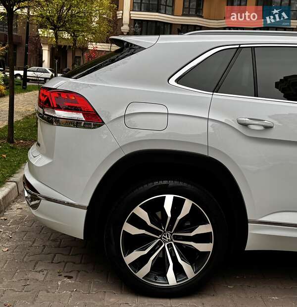 Внедорожник / Кроссовер Volkswagen Atlas Cross Sport 2020 в Киеве