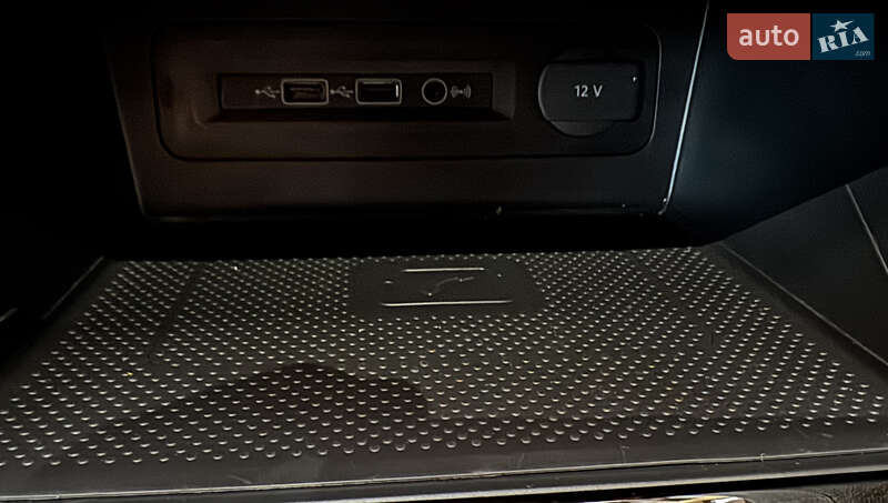 Внедорожник / Кроссовер Volkswagen Atlas Cross Sport 2020 в Киеве фото 153 Внедорожник / Кроссовер Volkswagen Atlas Cross Sport 2020 в Киеве
