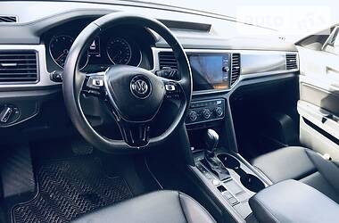 Позашляховик / Кросовер Volkswagen Atlas 2018 в 