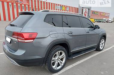 Позашляховик / Кросовер Volkswagen Atlas 2018 в Харкові