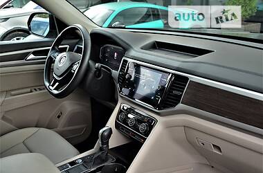 Позашляховик / Кросовер Volkswagen Atlas 2019 в 