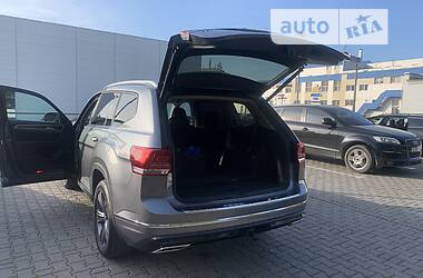 Позашляховик / Кросовер Volkswagen Atlas 2019 в Чернівцях