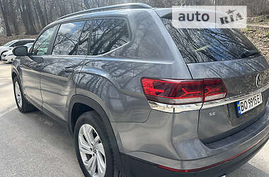 Позашляховик / Кросовер Volkswagen Atlas 2021 в 