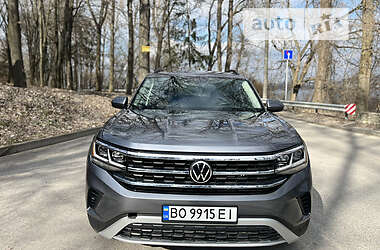 Позашляховик / Кросовер Volkswagen Atlas 2021 в 