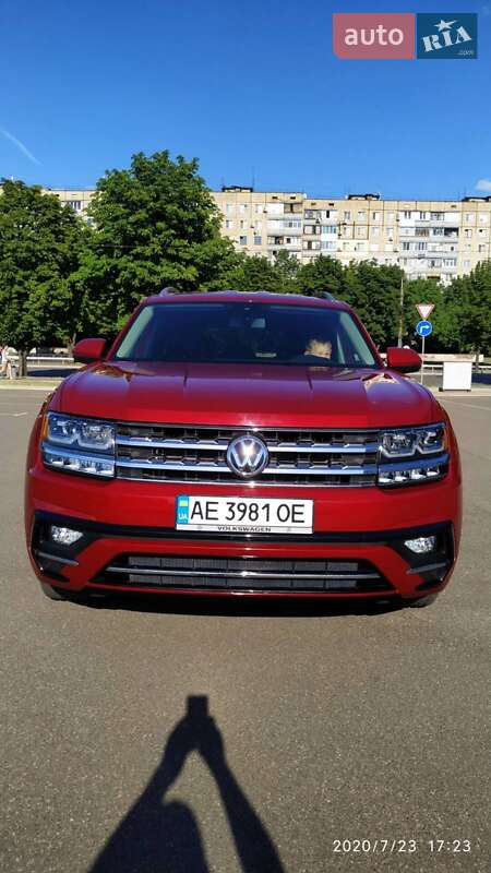 Внедорожник / Кроссовер Volkswagen Atlas 2017 в Кривом Роге