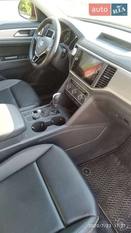 Внедорожник / Кроссовер Volkswagen Atlas 2017 в Кривом Роге