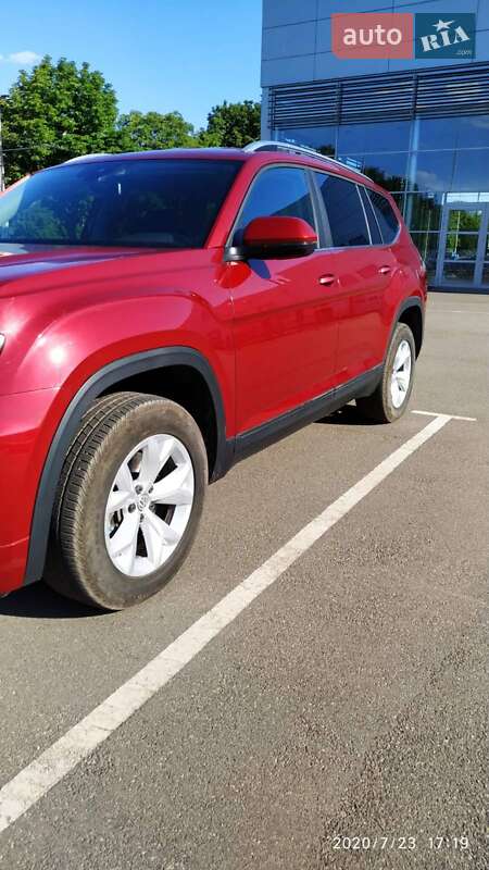 Внедорожник / Кроссовер Volkswagen Atlas 2017 в Кривом Роге