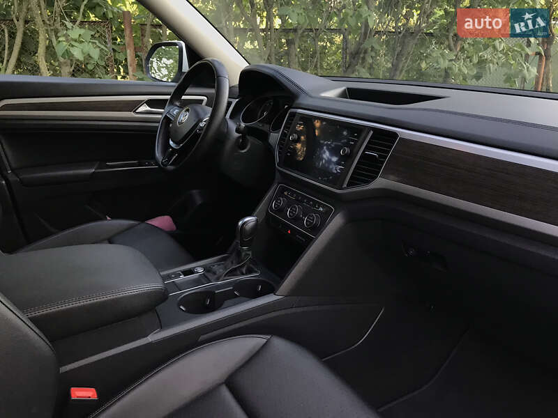 Позашляховик / Кросовер Volkswagen Atlas 2019 в Києві