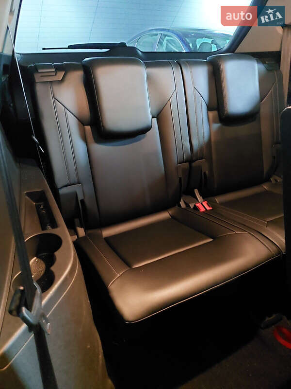 Позашляховик / Кросовер Volkswagen Atlas 2019 в Києві