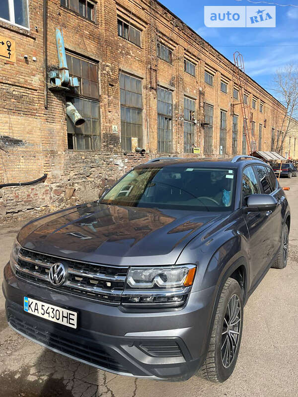 Позашляховик / Кросовер Volkswagen Atlas 2018 в Києві