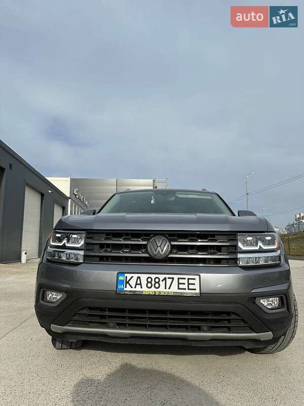 Позашляховик / Кросовер Volkswagen Atlas 2017 в Києві