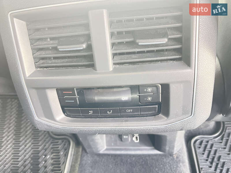 Позашляховик / Кросовер Volkswagen Atlas 2017 в Києві