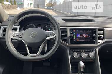 Позашляховик / Кросовер Volkswagen Atlas 2021 в Києві