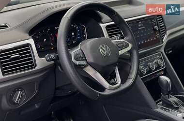 Внедорожник / Кроссовер Volkswagen Atlas 2021 в 