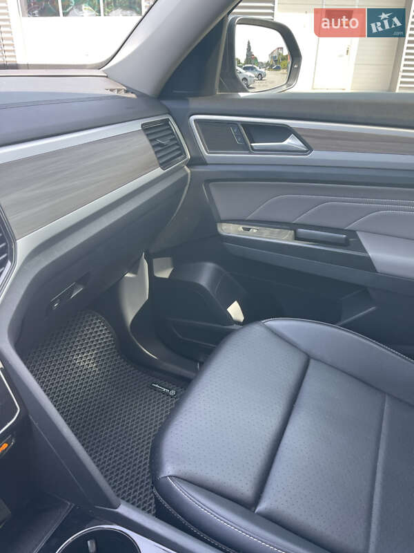 Внедорожник / Кроссовер Volkswagen Atlas 2020 в Киеве