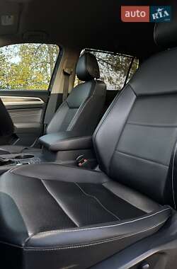 Внедорожник / Кроссовер Volkswagen Atlas 2021 в 