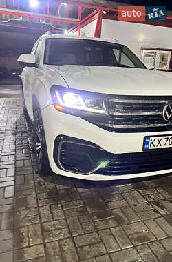 Позашляховик / Кросовер Volkswagen Atlas 2020 в Києві