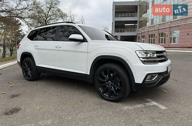 Позашляховик / Кросовер Volkswagen Atlas 2017 в Одесі