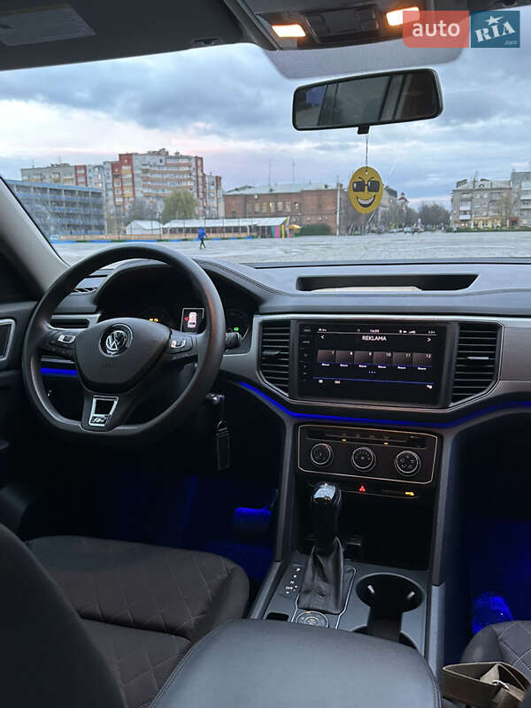 Внедорожник / Кроссовер Volkswagen Atlas 2017 в Кременчуге