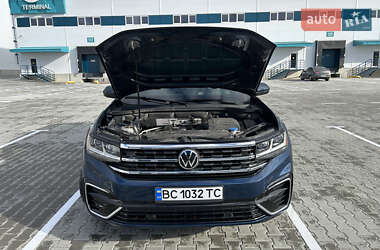Позашляховик / Кросовер Volkswagen Atlas 2021 в 