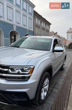 Внедорожник / Кроссовер Volkswagen Atlas 2017 в Киеве