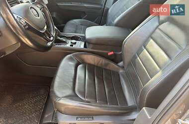 Позашляховик / Кросовер Volkswagen Atlas 2017 в 