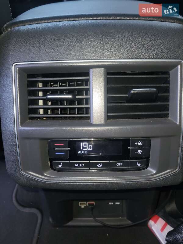 Позашляховик / Кросовер Volkswagen Atlas 2019 в Долинській