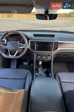 Внедорожник / Кроссовер Volkswagen Atlas 2021 в 