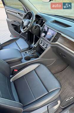 Внедорожник / Кроссовер Volkswagen Atlas 2021 в 