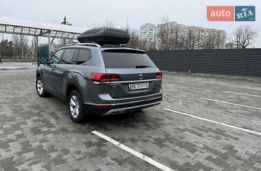 Позашляховик / Кросовер Volkswagen Atlas 2018 в 
