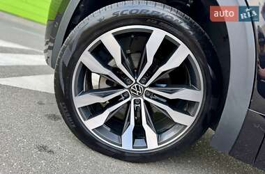 Внедорожник / Кроссовер Volkswagen Atlas 2021 в 