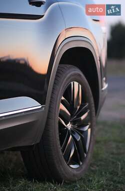 Позашляховик / Кросовер Volkswagen Atlas 2019 в 